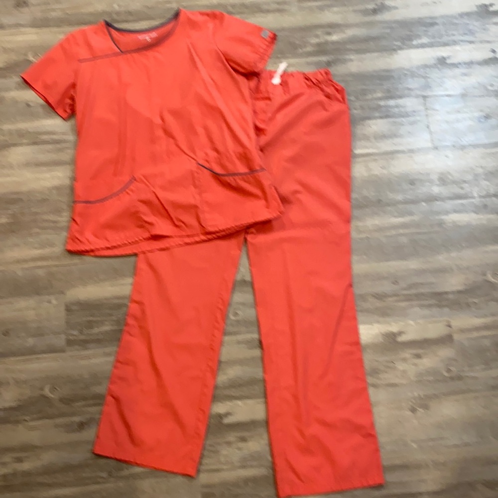 Peach scrubs